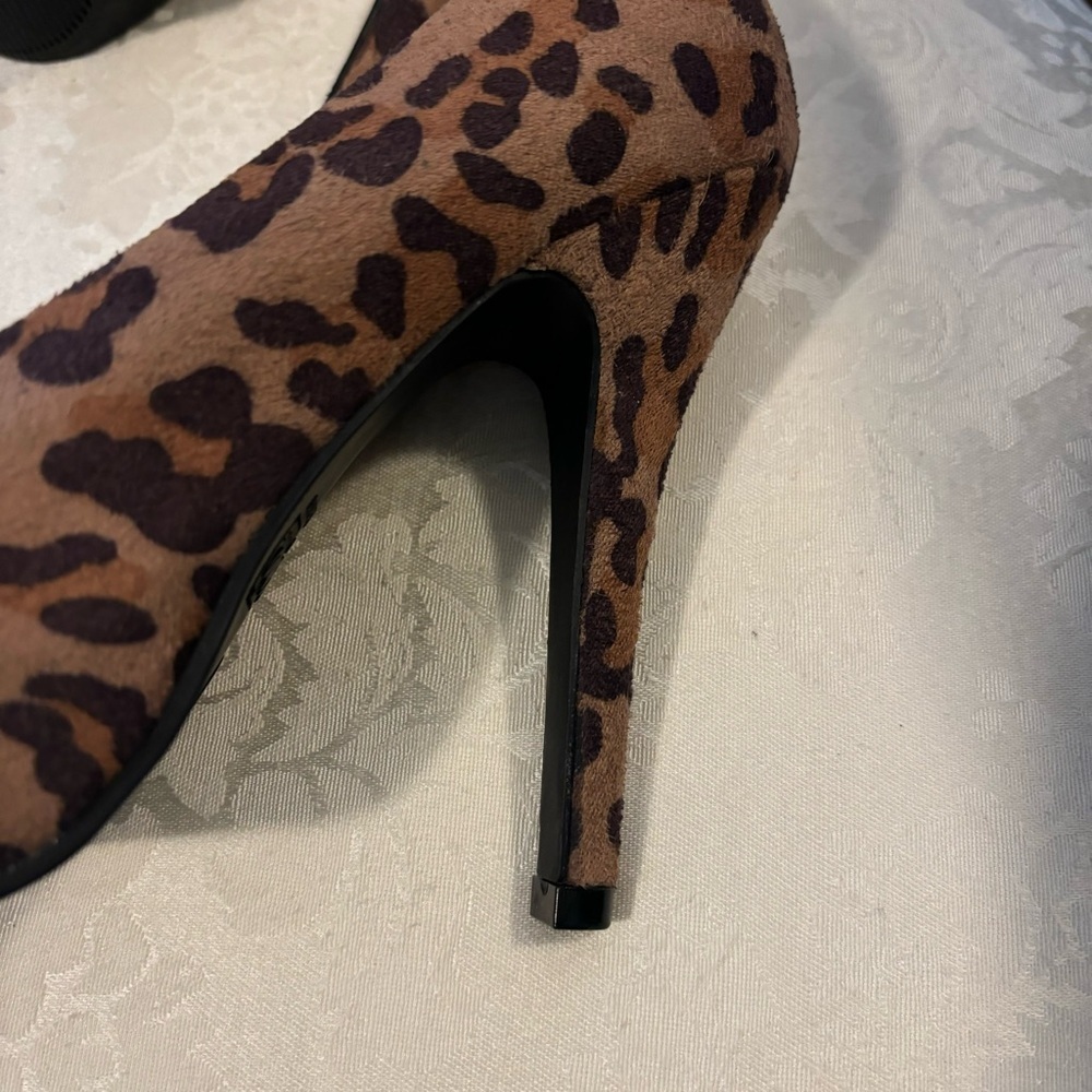 NWT Gorgeous Leopard Print Platform High Heels - Women - Picture 5 of 11